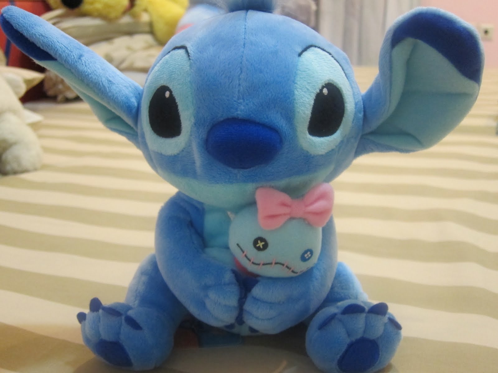Sweet Pink Impact: Mr. Stitch