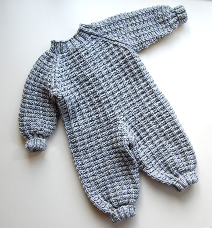 Knitting Baby Clothes