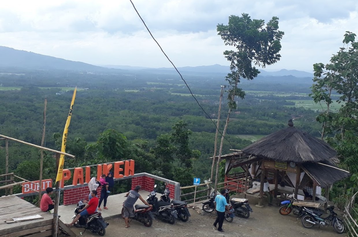 Tempat Wisata Paliken Hills di Padaherang Pangandaran