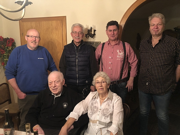 Tel 02323 54095 Fax 02323 13228 Sonntagsnachrichten