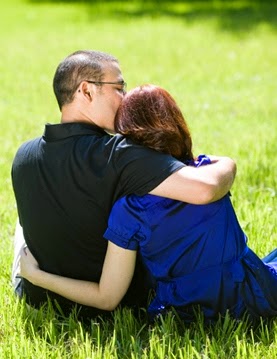 الانتباه+السخاء والكرم الصفات التي تبحث عنها النساء الجميلات في الرجل