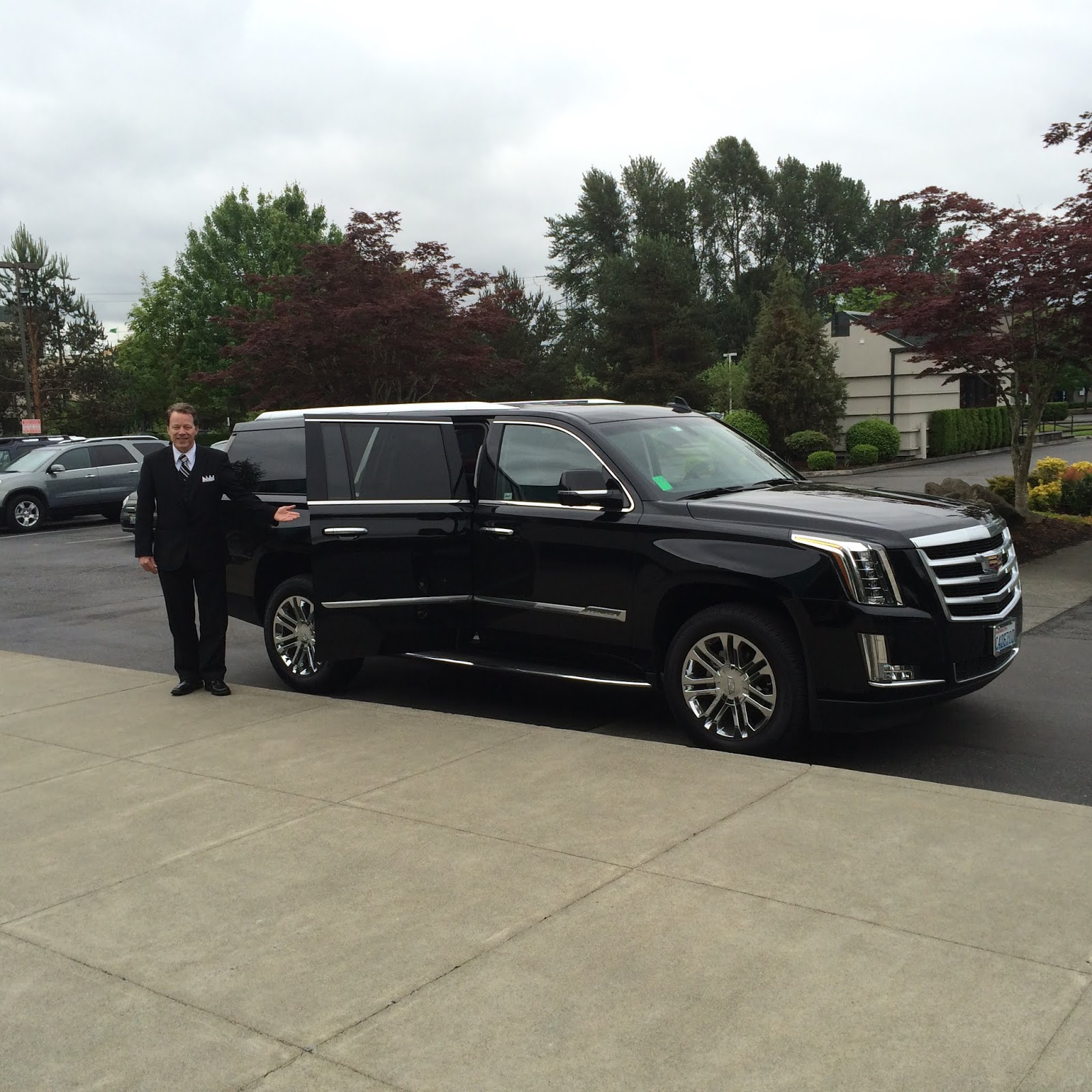 How to choose a limo Seattle Trade Shows Events Corporate Transportation