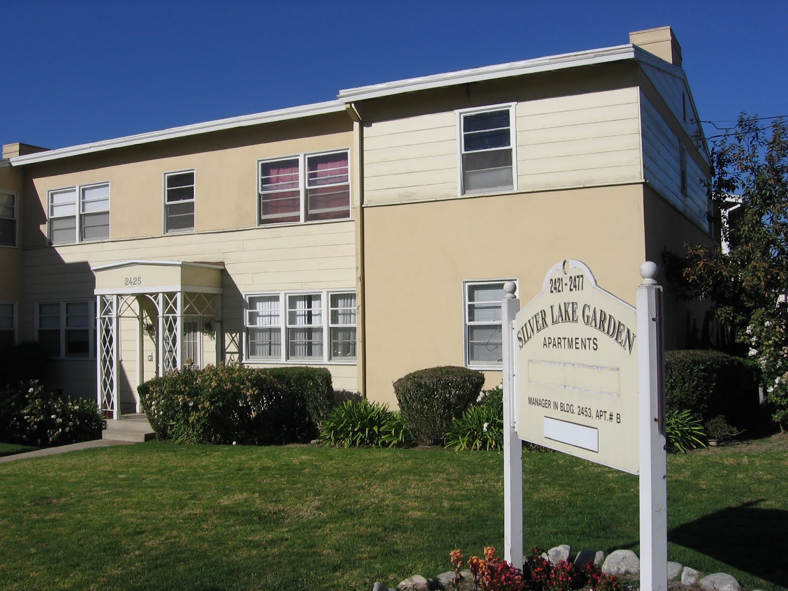 Silver Lake Garden Apartments