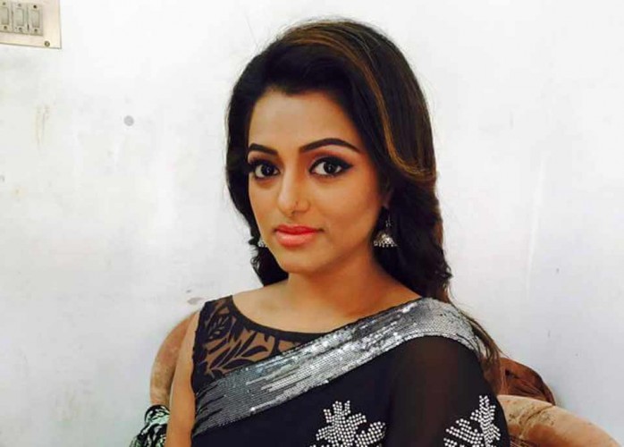 Malayalam Anchor Meera In Comedy Express