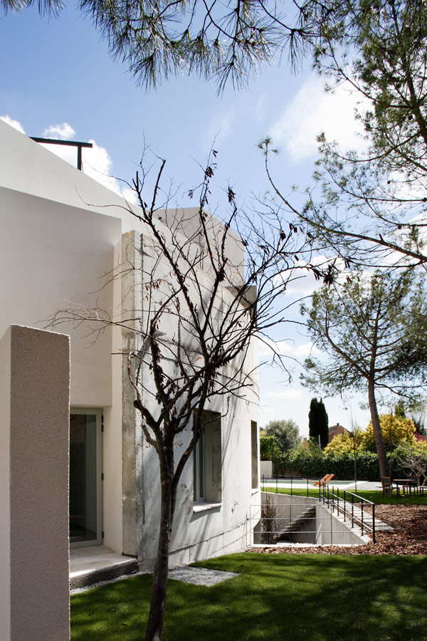 Penthouse de dos Niveles Con Espacios Verdes y Cautivador Diseño