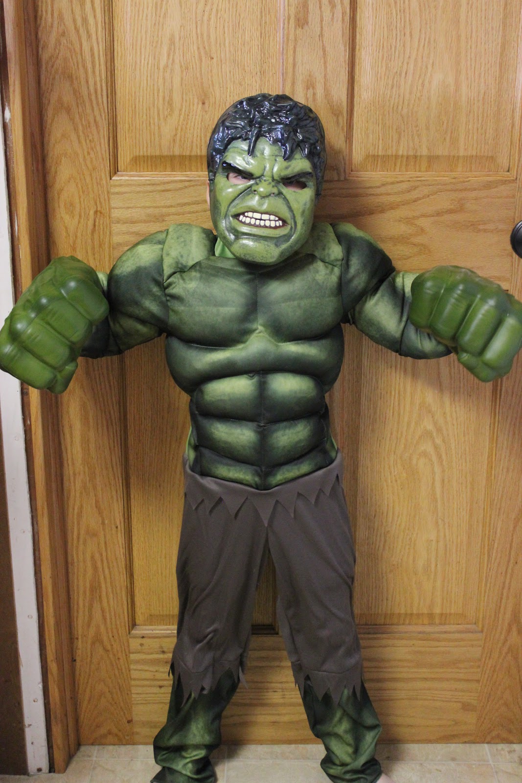 костюм халка для мальчика. новогодний костюм халка. костюм красного халка. костюм халка. халк костюм детский.