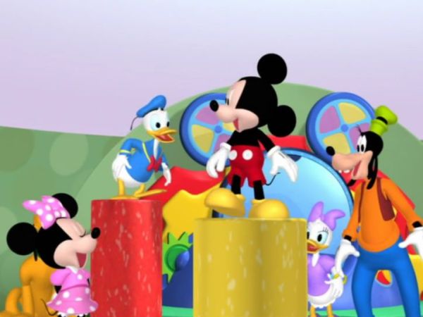 Watch: Donald's Hiccups | Mickey Mouse Clubhouse