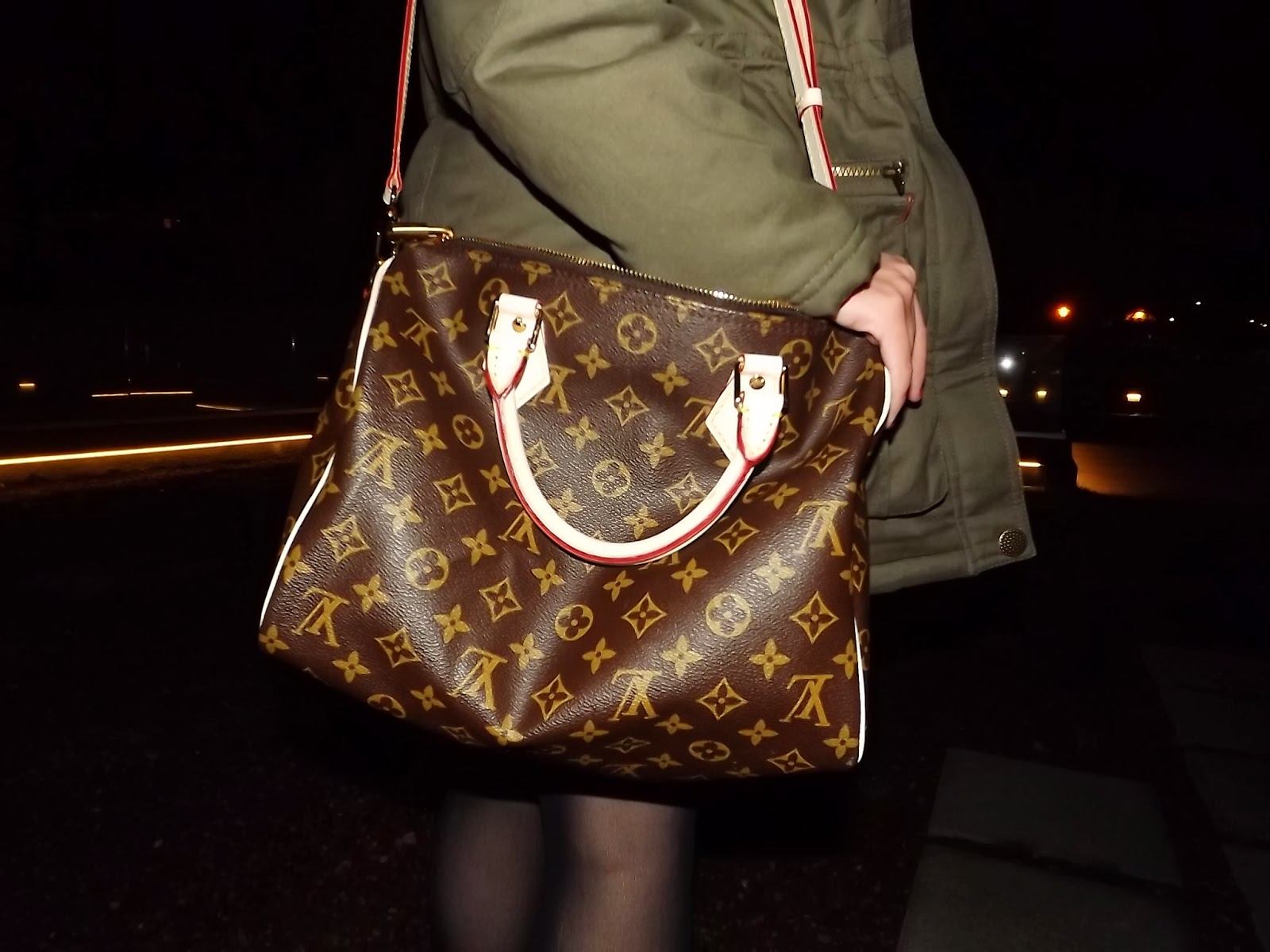  Louis  Vuitton  Speedy  30  Bandouliere  Being Over the Moon 