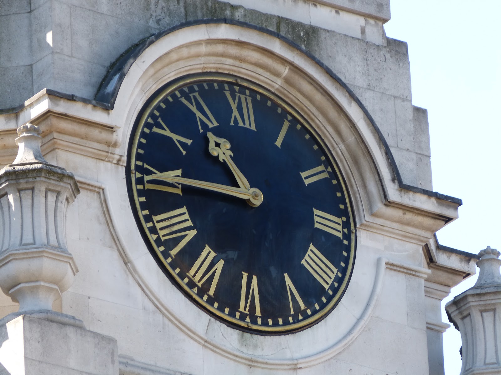 Clock This City of London (3) The Royal Exchange