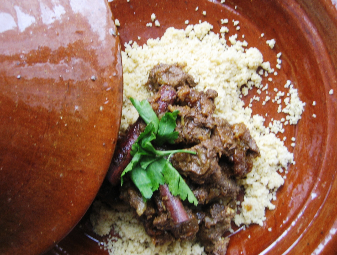 Smag verden: Marokkansk tagine med oksekød med tilbehør og