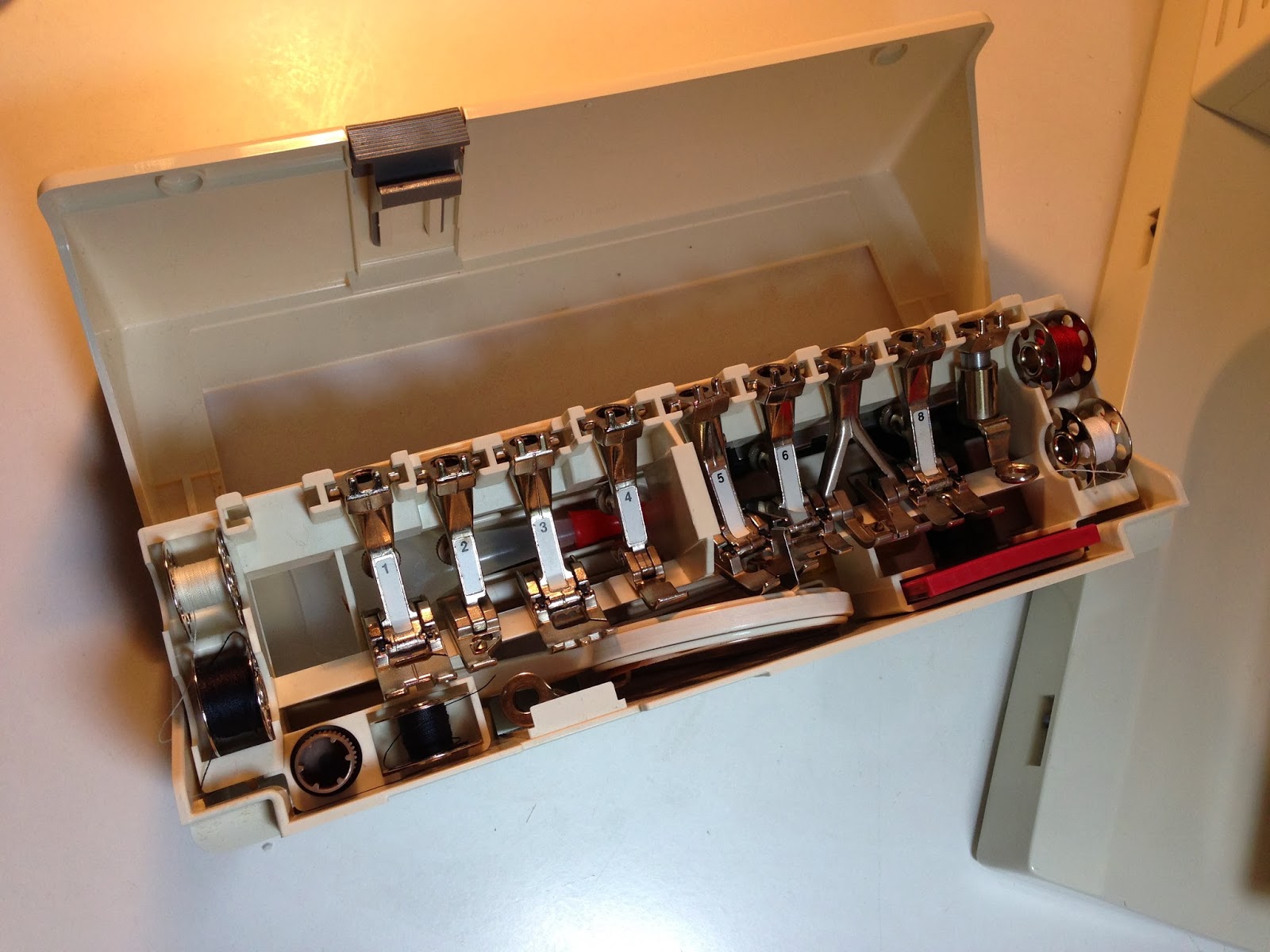 Urban Recyclist: Bernina 1230 (aka Riccar RCM 1230) : World Traveler