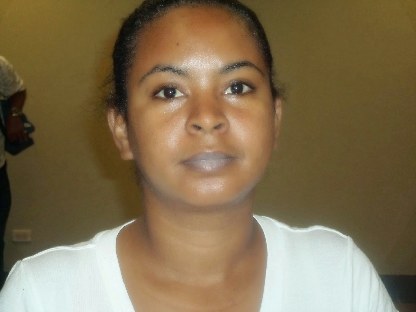 Mujer denucia fue agredida por un fiscal, cuando fue a reclamarle la manutención de una niña de ambos.