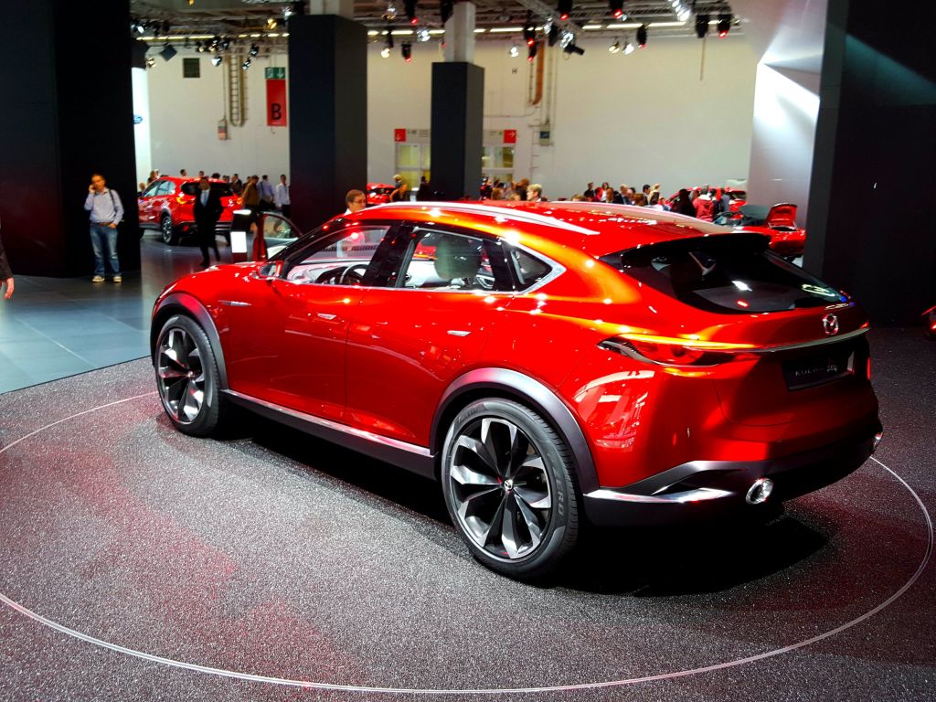 MAZDA CX4 SUV PEKİN AUTOSHOWDA SERGİLENDİ