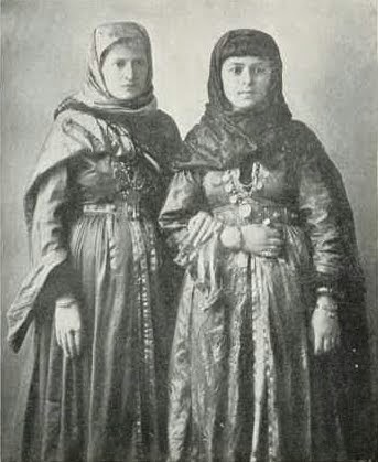 Juhur Imuni (Mountain Jews) girls of the Caucasus, 1913