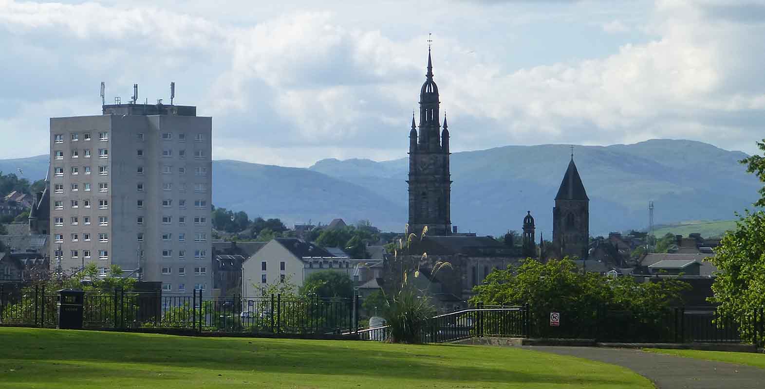 Alex and Bob`s Blue Sky Scotland Greenock and The Cut. Central