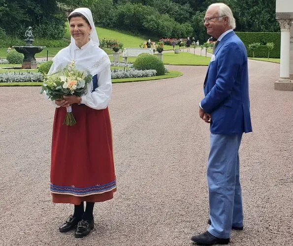 Solliden Palace in Öland. Queen Silvia is wearing a traditional local costume of Oland