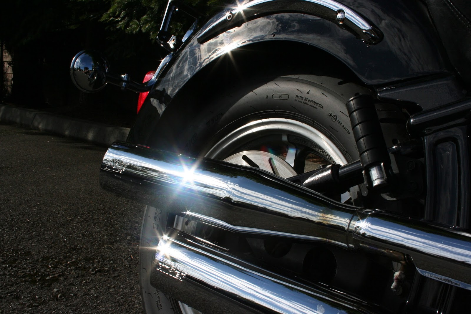 v star 1100 big front wheel