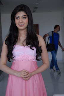 Pranitha Stills [cinebrain.in]