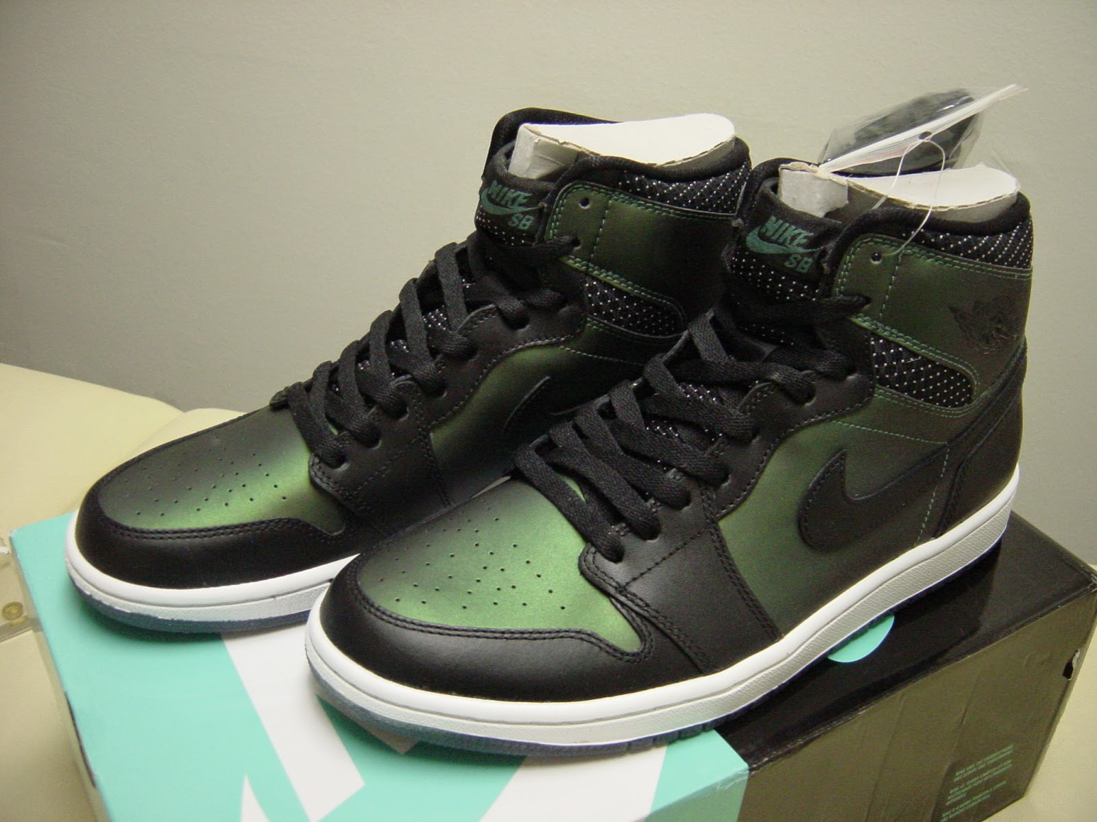 IMELDO MARCOS: #189 NIKE SB X AIR JORDAN 1 CRAIG STECYK