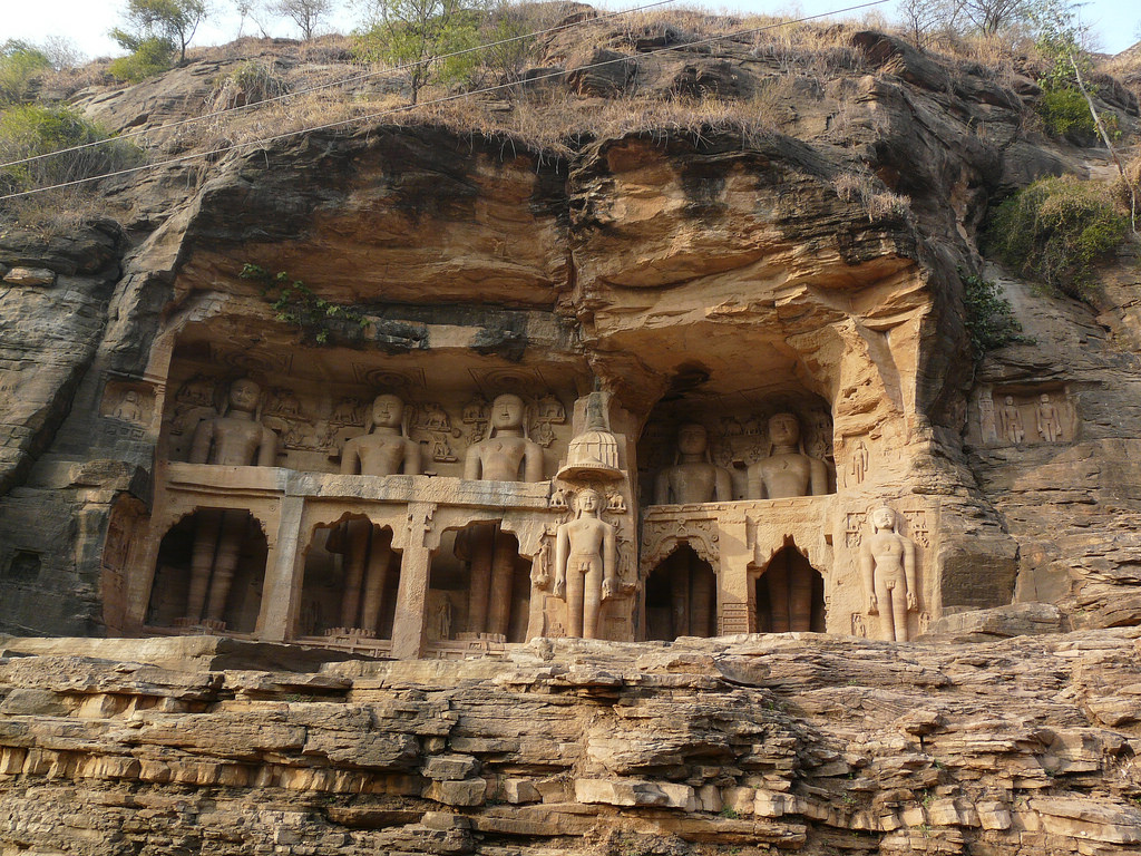 Mysterious Statues In The World | दुनिया की रहस्यमय मूर्तियां Mysterious Statues In The World | दुनिया की रहस्यमय मूर्तियां