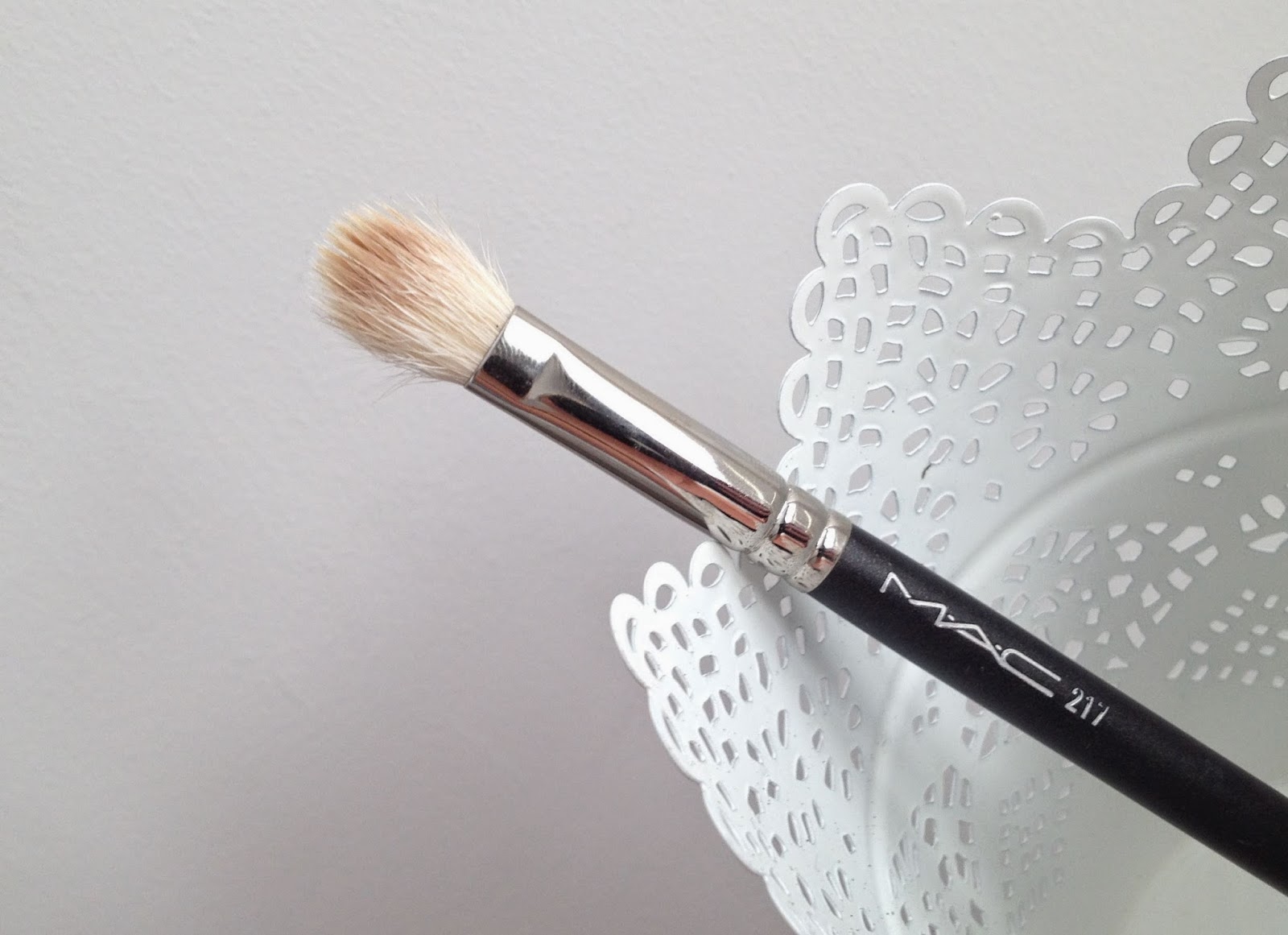 My Beautopia MAC Monday MAC 217 Blending Brush