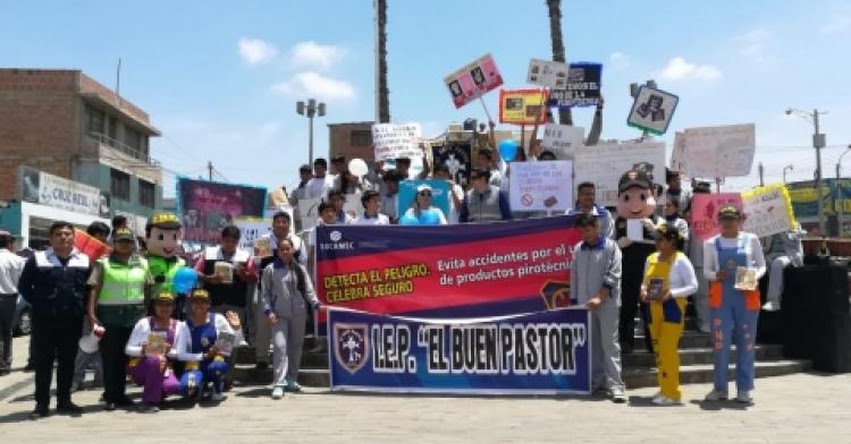 Escolares de Tacna marchan en contra del uso de pirotécnicos Escolares de Tacna marchan en contra del uso de pirotécnicos