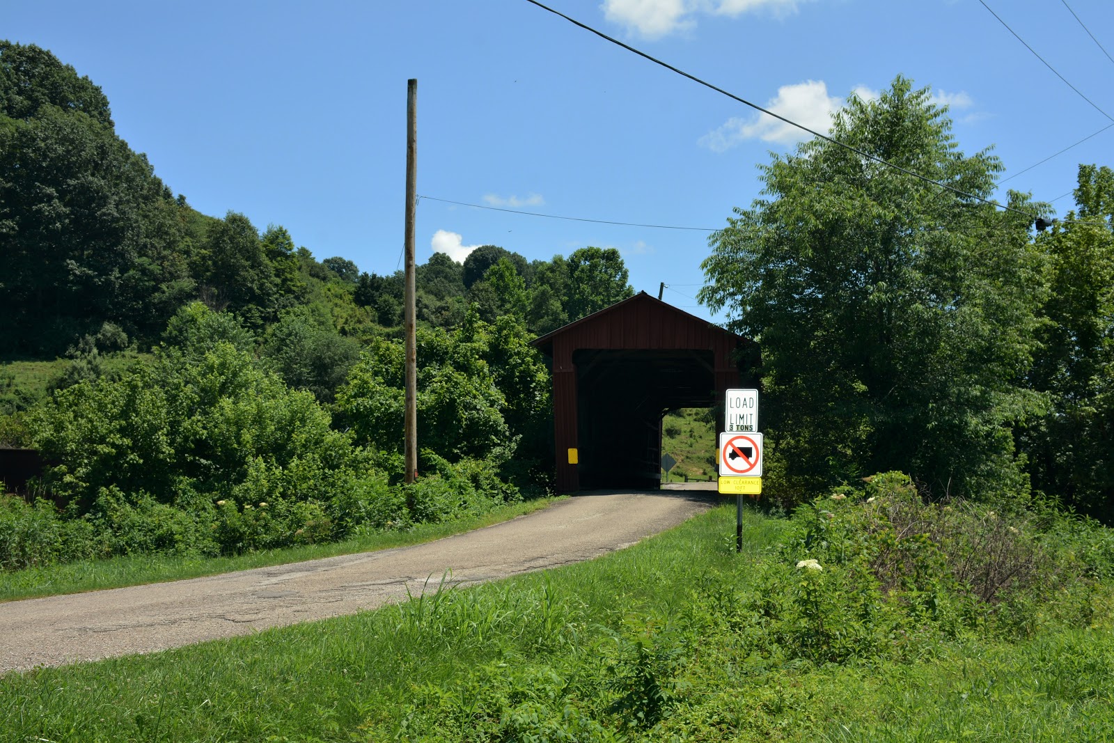 COVERED BRIDGES IN OHIO + PALOS COVERED BRIDGE GLOUSTER, OHIO