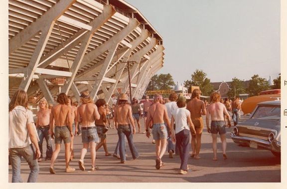 Vintage Photos Of The Ozark Music Festival In 1974 ~ Vintage Everyday