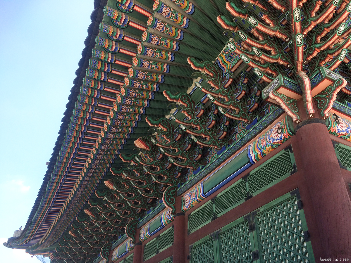 Seoul, Korea - Summer Study Abroad 2014 - Seoul City Touring - Gyeongbokgung 경복궁 景福宫 - Geunjeongjeon 근정전 勤政殿 architecture