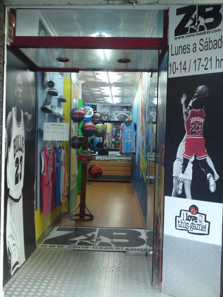 Cerdo Faringe Rana Hablamos con Zona Basket, la nueva tienda oficial del Lucentum - Lucentum  Blogging