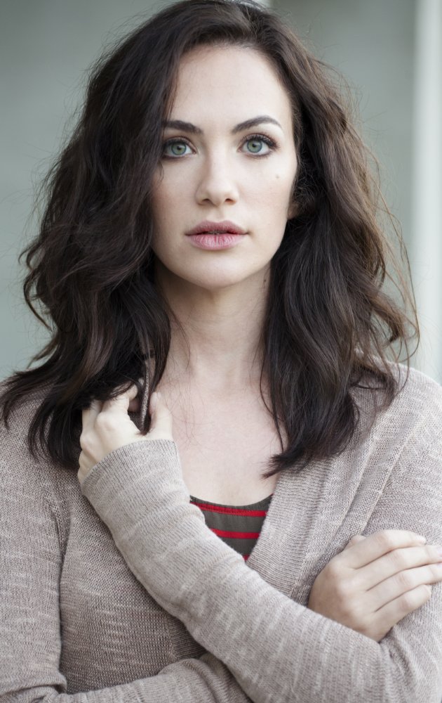 Kate Siegel (9 August 1982, Silver
