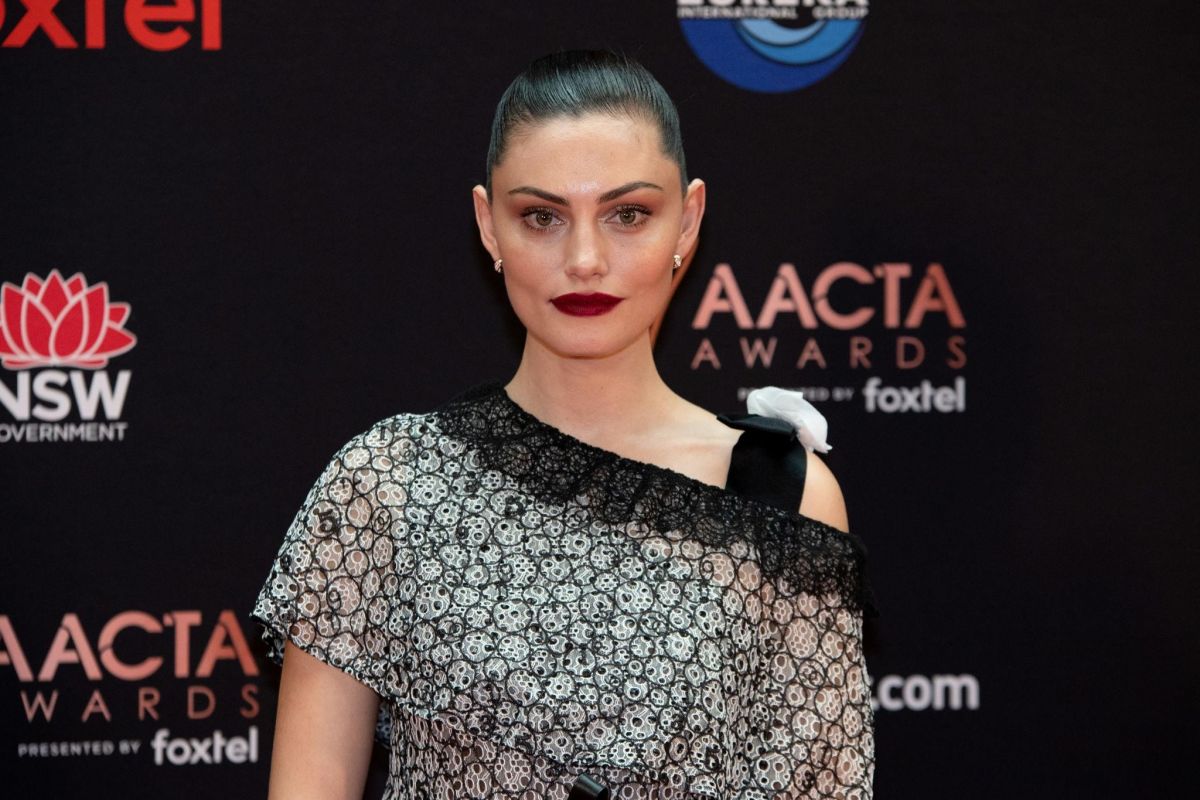 Sexiest Phoebe Tonkin At 2019 AACTA Awards In Sydney - Top 10 Ranker