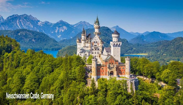 NEUSCHWANSTEIN CASTLE