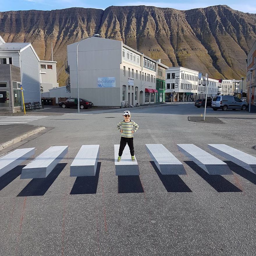 With 3D Zebra Crosswalk, This Town In Iceland Found The Perfect Way To Slow Down Speeding Cars With 3D Zebra Crosswalk, This Town In Iceland Found The Perfect Way To Slow Down Speeding Cars