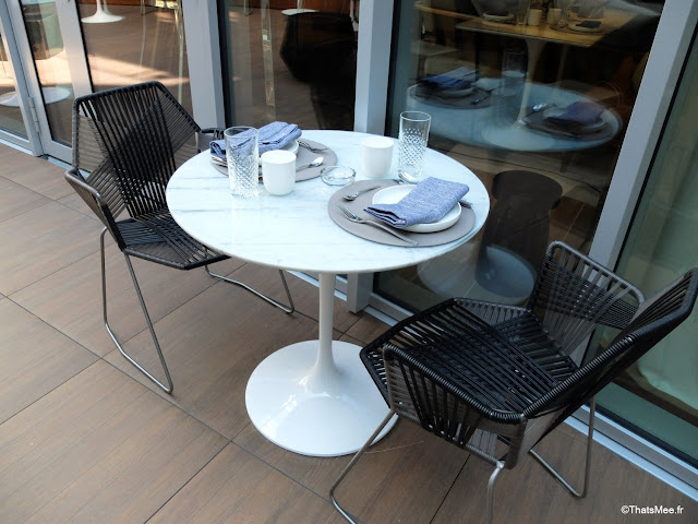 brunch hotel renaissance Paris 10 republique terrasse table pour deux