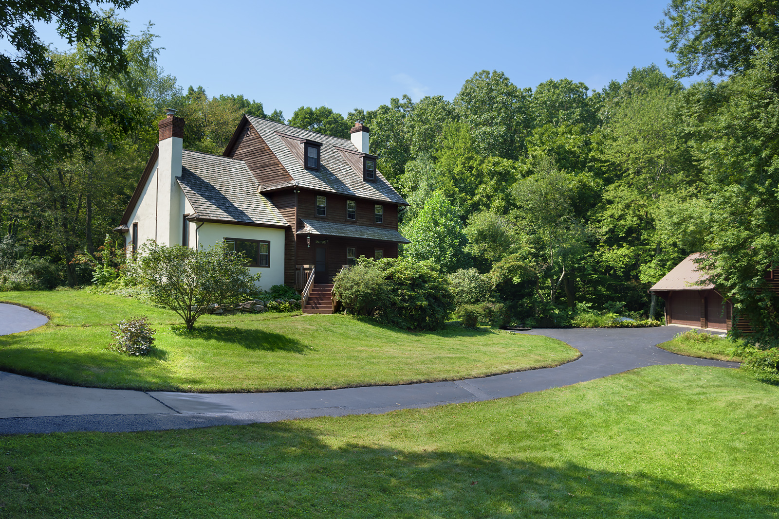 Downingtown Real Estate 911 Springton Rd, Glenmoore, PA 19343 What a unique Home for Sale!