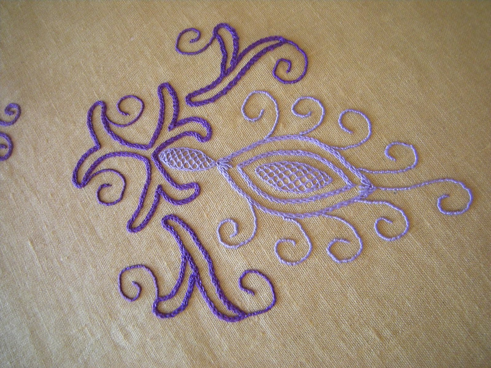 ricamo e... altro: agosto 2011