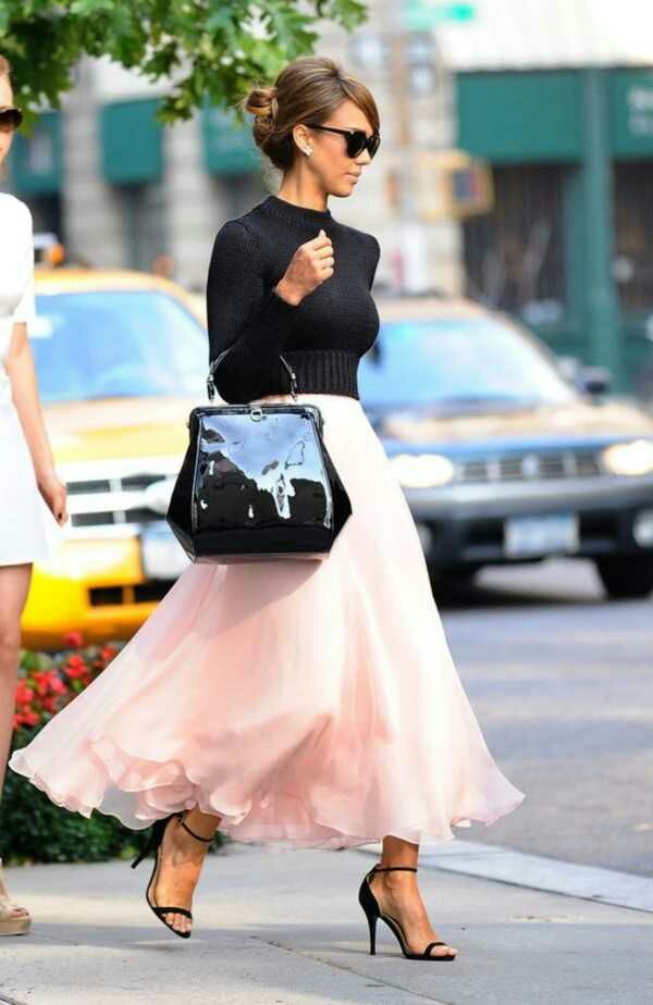 Evicky How To Wear Heels And Boost Your Look Match Your Heels With Handbag Purse This Will Also Help You Boost Look I Love It Whenever The Color Of My Hand Bag That Shoes