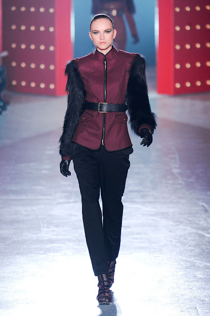 Runway to Style Freaks| Fashion Blog: December 2012