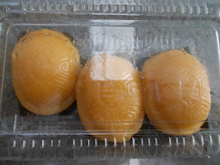 Pumpkin Ang Ku Kueh, S$ 2.00
