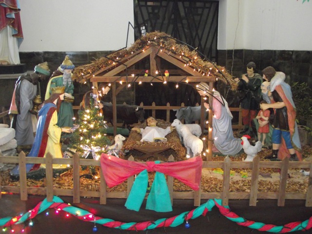 O Natal já chegou à Igreja Matriz de Barras-PI , veja presépio!