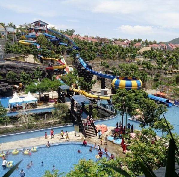 TRAVEL : JOMBANG , MOJOKERTO KEDIRI TULUNGAGUNG TRENGGALEK ...