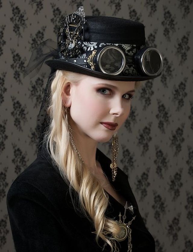 All Things Cool: STEAMPUNK GIRLS (1)