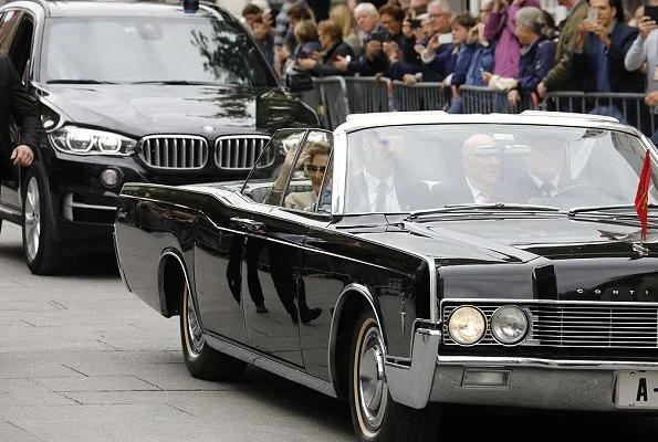 Crown Princess Mette-Marit, Princess Ingrid Alexandra, Princess Märtha Louise, Emma Tallulah Behn, Leah Isadora, Maud Angelica