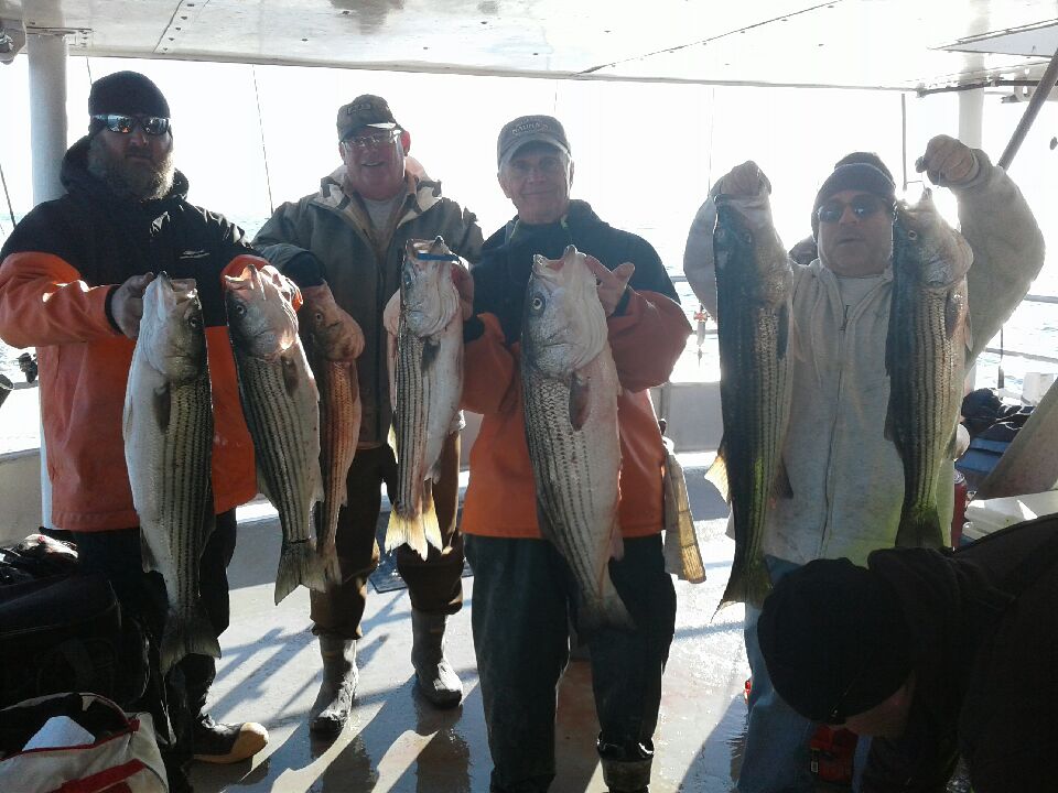 Sea Hunter Fishing Report SEA HUNTER 1221 REPORT STRIPERS STRIPERS