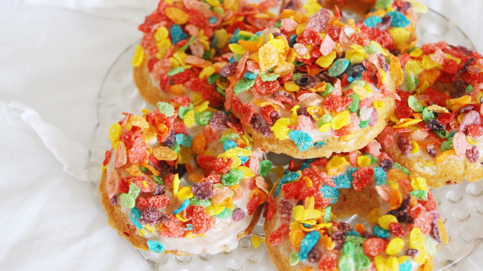 Vegan Fruity Pebbles Donuts Emelyne