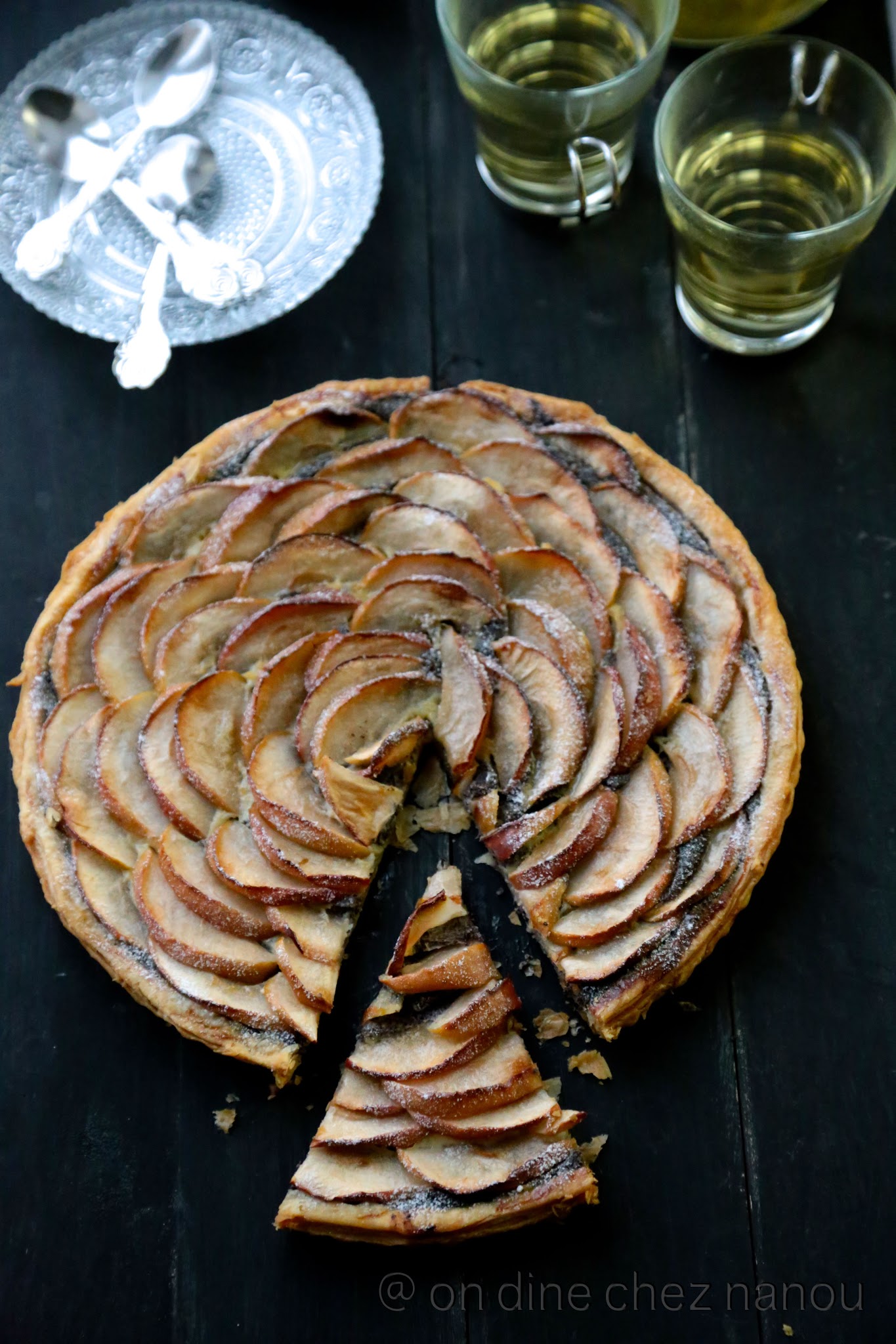 tarte aux pommes , pavot , pâte feuilletée express
