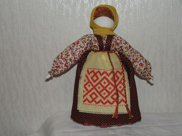 куклы, куклы текстильные, текстиль, куклы народные, куклы славянские, славянская культура, куклы обережные, обереги, обереги домашние, рукоделие славянское, куклы-мотанки, куклы-скрутки, рукоделие обережное, рукоделие обрядовое, куклы обрядовые, символика, рукоделие лоскутное, традиции народные, магия деревенская, куклы магические, магия, рукоделие магическое, мастер-класс кукла Метлушка, метла, метла обережная, веничек, кукла на венике, 