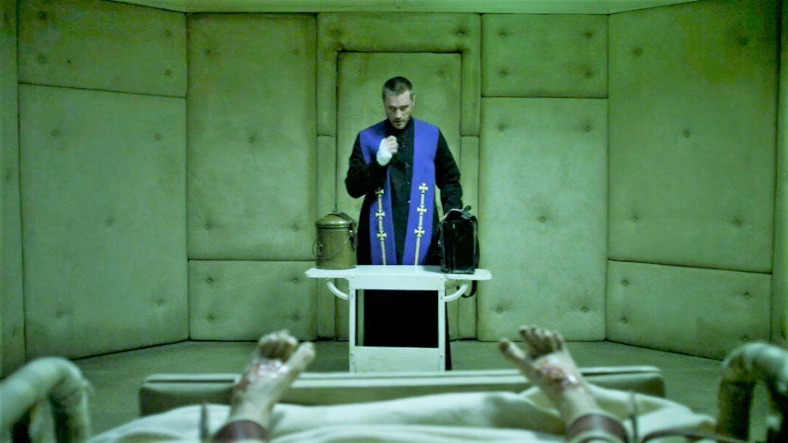 THE EXORCISM OF MOLLY HARTLEY (2015) [Paul