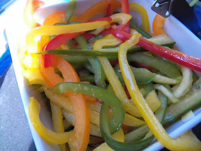 Quick pickle peppers and cukes